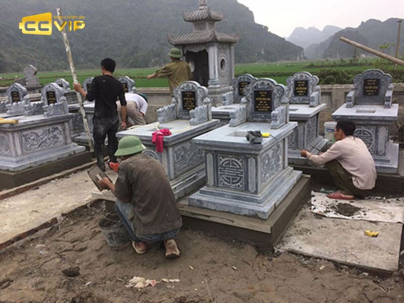 mơ thấy mộ đánh con gì